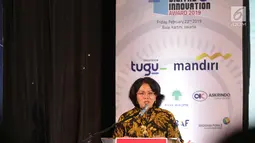 Sekjen Kementerian Komunikasi dan Informatika Rosita Niken Widiastuti memberikan sambutan pada malam penganugerahan Indonesia Digital Innovation Award 2019 di Balai Kartini, Jakarta, Jumat (22/2). (Liputan6.com/Faizal Fanani)