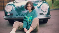 Meski terbilang masih muda, wanita kelahiran 25 Oktober 1999 ini selalu memperhatikan penampilannya. Apalagi saat di depan kamera, Vanesha Prescilla terlihat punya penampilan yang memukau. Namun di beberapa kesempatan, ia tampil simpel dengan gaya kasual. (Liputan6.com/IG/vaneshaass)