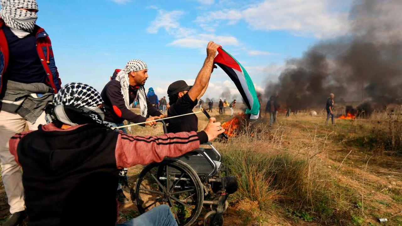 Aktivis Palestina berkursi roda, Ibrahim Abu Thuraya menjadi simbol kemarahan melawan Israel