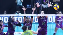 Jakarta Pertamina Enduro mengalahkan Jakarta Electric PLN Mobile pada pekan kedua putaran kedua final four Proliga 2026 dengan skor 3-2 (25-22, 25-22, 21-25, 18-25, 15-8) di GOR Sritex Arena Solo, Minggu (12/4) malam. (foto: PBVSI)