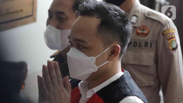 Ekspresi Ricky Rizal Jalani Sidang Vonis Kasus Pembunuhan Brigadir J