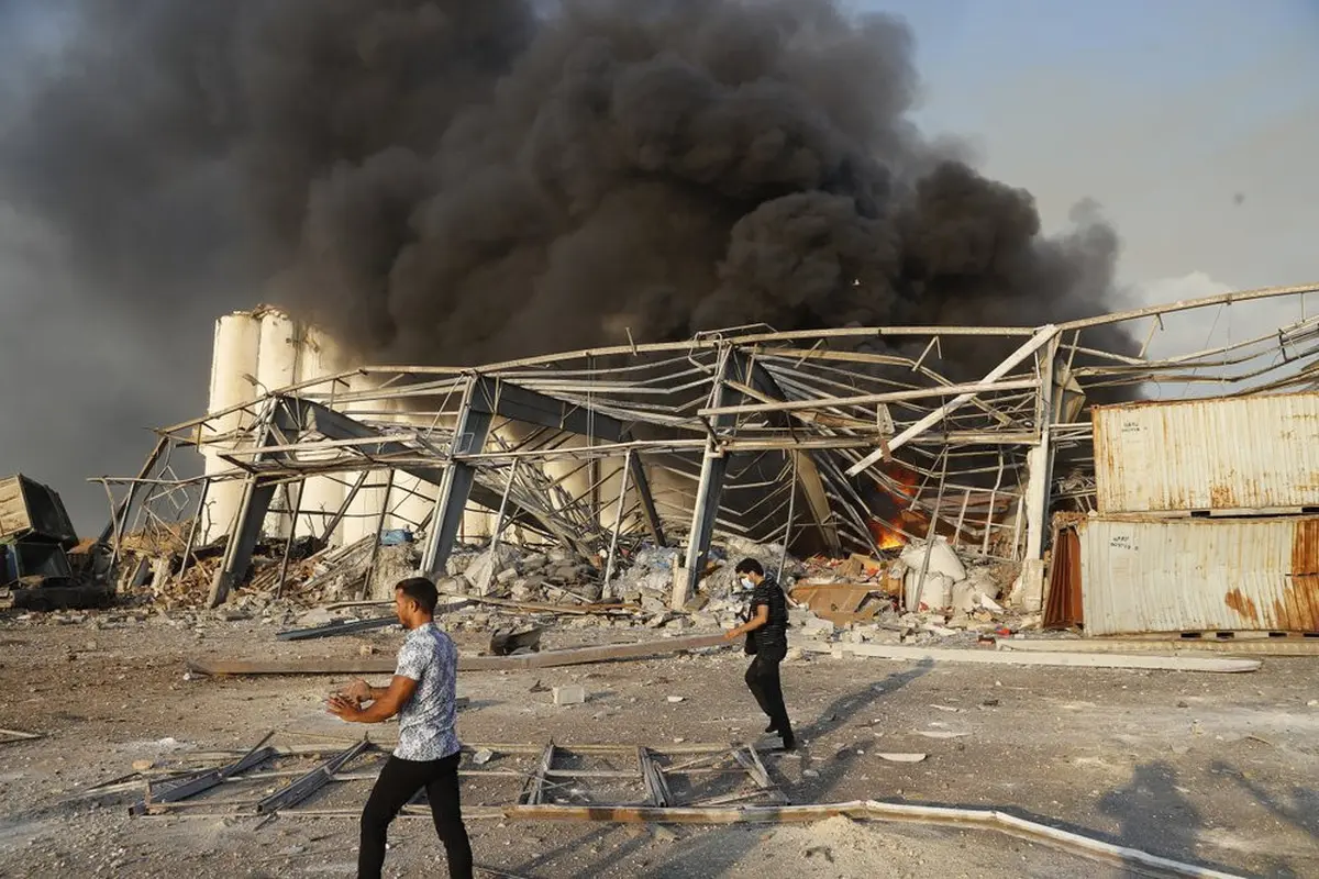 Situasi pasca-ledakan di Beirut, Lebanon pada Selasa 4 Agustus 2020 (AP Photo/Hassan Ammar)