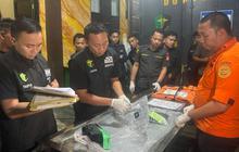 Basarnas Serahkan Potongan Tubuh Korban Ketiga Kecelakaan ATR 42-500 ke DVI
