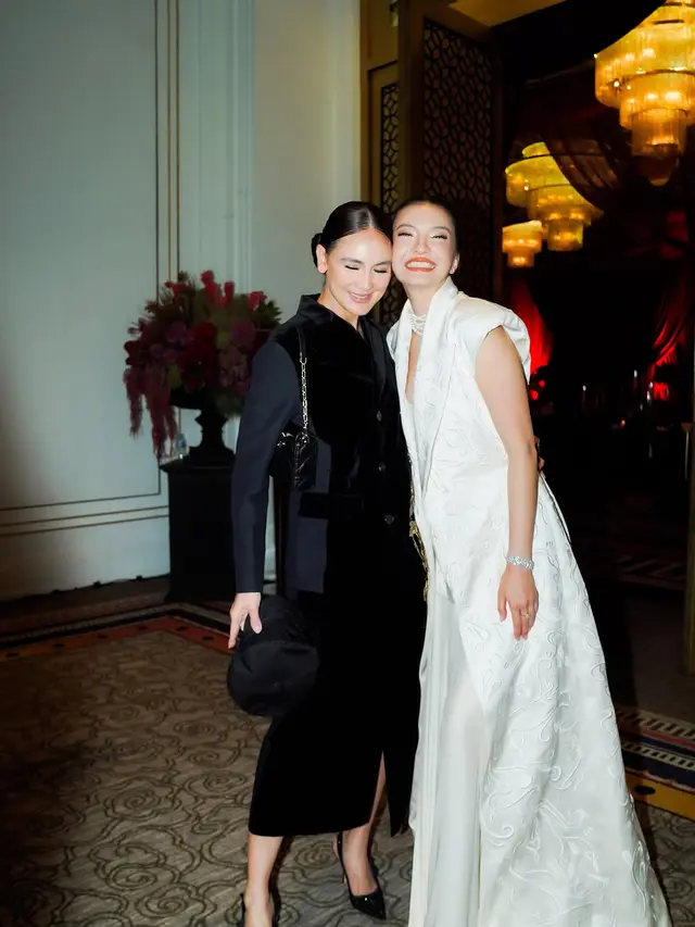 Luna Maya dan Raline Shah