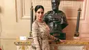 Sridevi, yang selalu tampil dengan sarinya ini meninggal dalam usia 54 tahun. Kabarnya, kepergian Sridevi ini karena serangan jantung. Saat tutup usia, Sridevi sedang berada di Dubai untuk menghadiri acara pernikahan. (Instagram/sridevi.kapoor)
