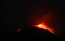 Erupsi Gunung Ile Lewotolok Kembali Terjadi, Lontarkan Material Pijar dan Lava: Warga Diminta Waspada