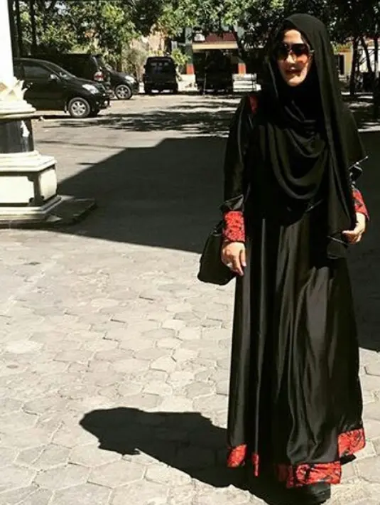 Tidak mengatakan secara langsung, namun pernyataan Umi tersebut disampaikan oleh sahabatnya, Indadari. Mantan istri Cesar ini menceritakan pernyataan dari Umi Pipik setelah ditanya oleh Indadari. (Instagram/umi.pipik)