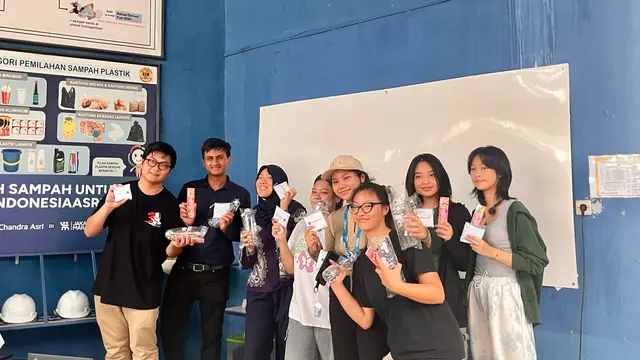Chandra Asri Group Perkenalkan Industri Pengelolaan Sampah Terpadu di Cilegon ke Mahasiswa Internasional