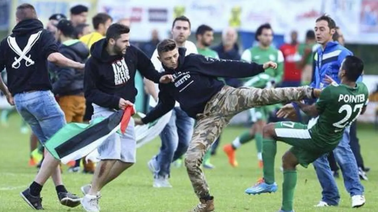 Suporter Pro Palestina Serang Pemain Israel (udah)