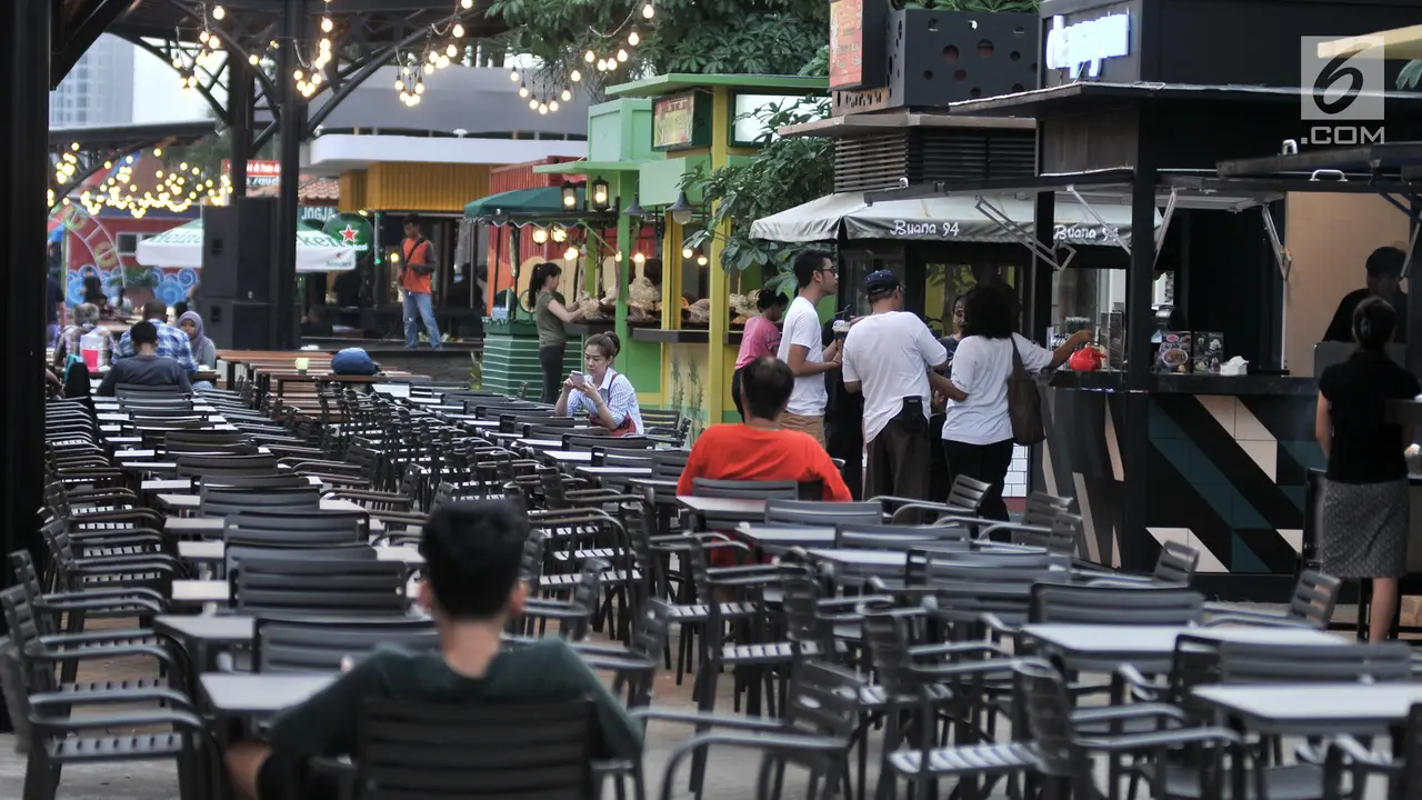Food Street Kawasan Pantai Maju