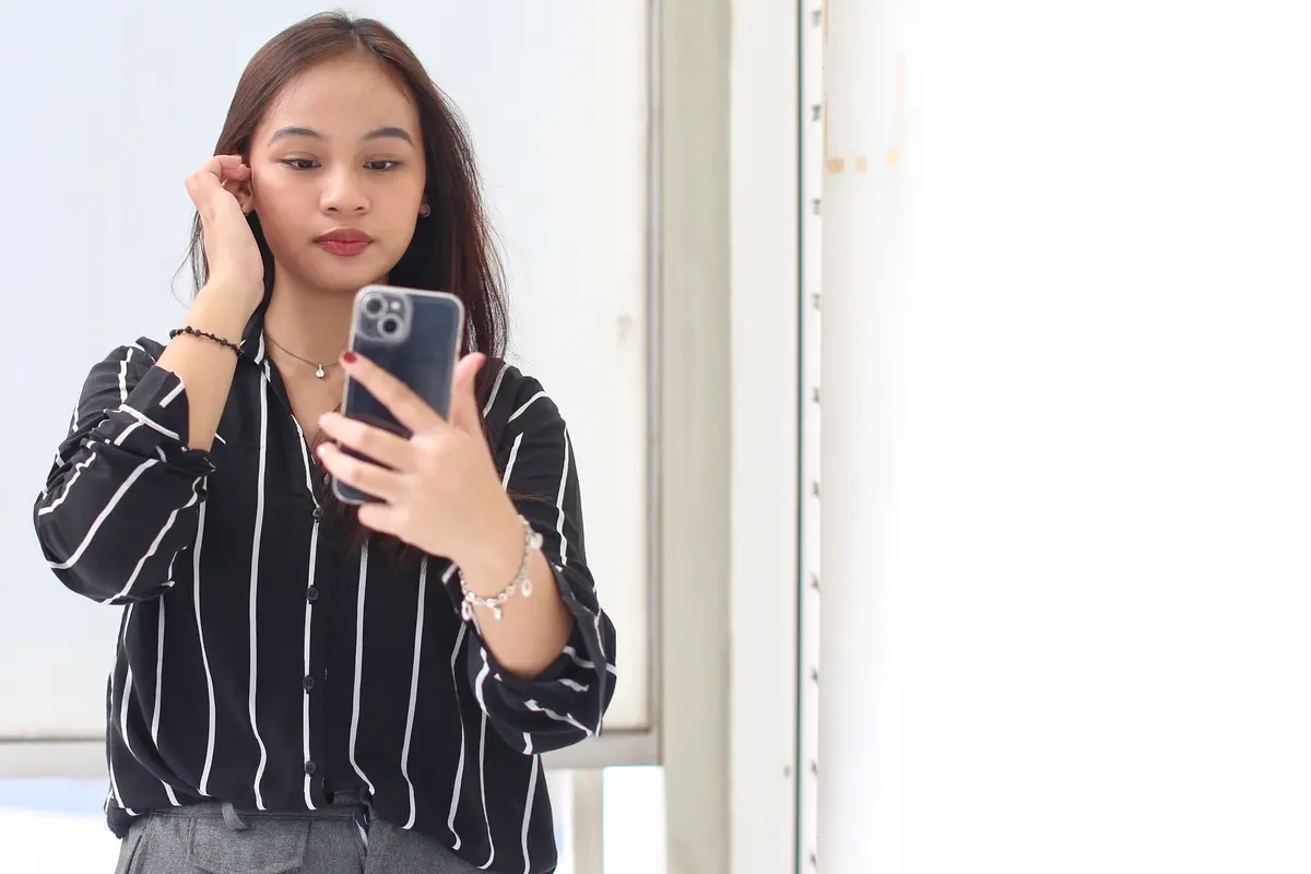 wanita mei tidak gampang galau