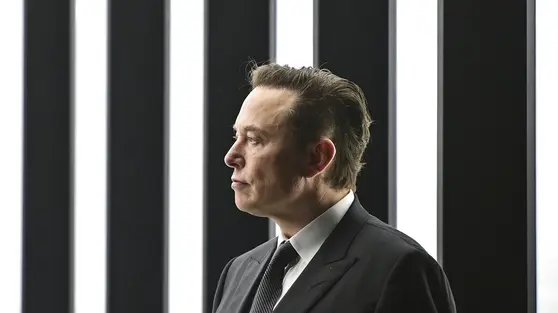 Jalan Elon Musk Kembali Menyandang Status Triliuner Tersendat