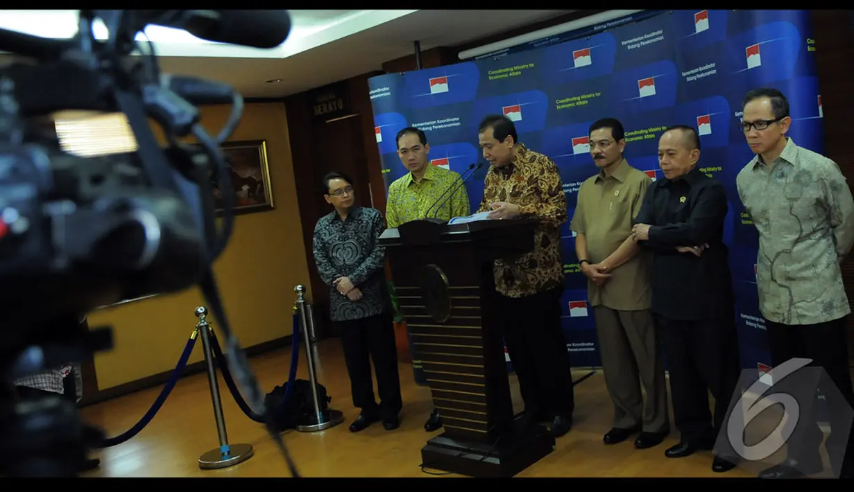 CT mengatakan, untuk biaya yang ditanggung APBN terkait izin usaha UMKM tidak besar. Biaya yang dikeluarkan adalah gaji PNS dan biaya cetak kertas izin, Jakarta, Rabu (20/8/2014) (Liputan6.com/Faisal R Syam)
