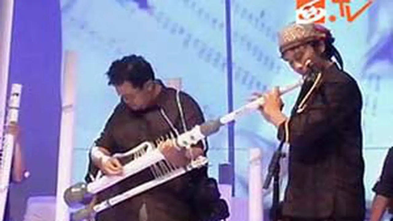 120314cmusik-pipa1.jpg