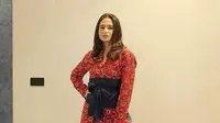 12 Model Kemeja Batik Wanita Formal Modern untuk Tampilan Profesional dan Elegan