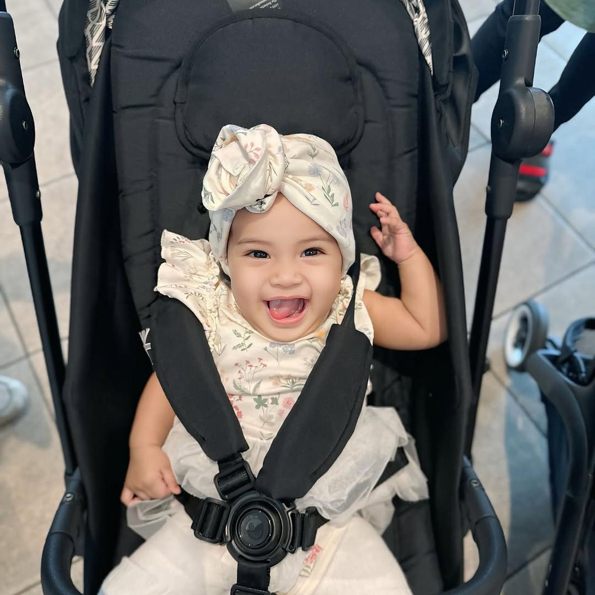 Momen Zaskia Sungkar Akhirnya Ungkap Wajah Baby Humaira ke Publik, Disebut Mirip dengan Masa Kecilnya