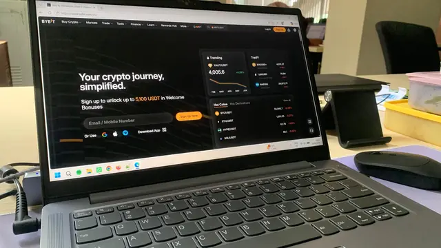Ilustrasi bursa kripto Bybit. (Liputan6.com/Deon)