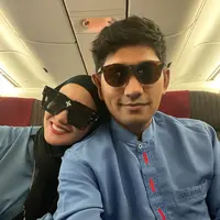Ririn Ekawati dan Ibnu Jamil umrah (Sumber: Instagram/ririnekawati)