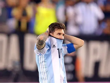 Lionel Messi kembali gagal mempersembahkan gelar juara bagi Argentina setelah kalah dari Cile di final Copa America Centenario 2016, Senin (27/6/2016) pagi WIB. (Reuters/Brad Penner-USA Today Sports)