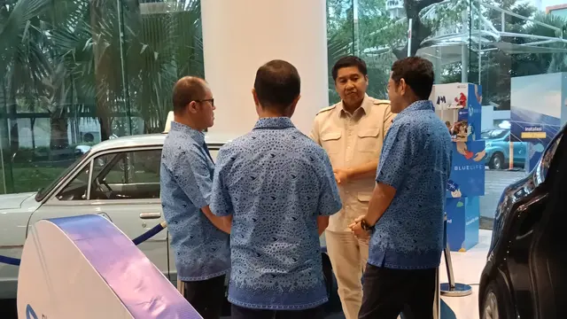 Menteri Perumahan dan Kawasan Permukiman (PKP) Maruarar Sirait menambah jumlah alokasi kuota rumah subsidi untuk sopir taksi Bluebird Group. (Foto: Liputan6.com/Maulandy R)