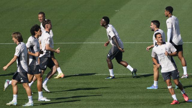 Foto: Potret Kebersamaan Kylian Mbappe bersama Rekan Brasil-nya di Real Madrid setelah Komentar Negatif Neymar