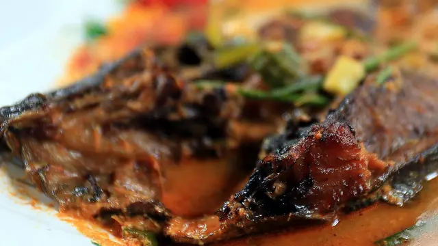 [Bintang] Sederet Makanan Menggiurkan di Pesta Adat Kahiyang dan Bobby