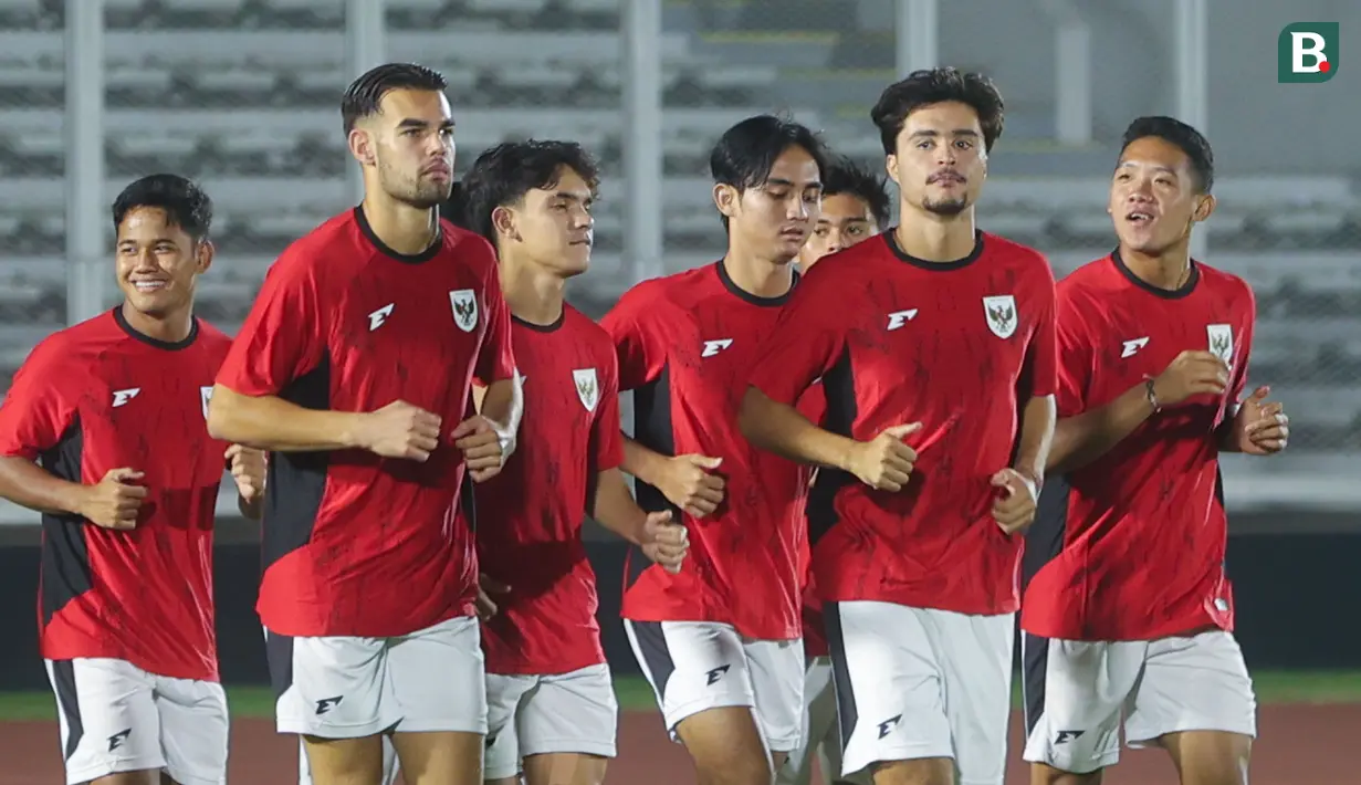 Timnas Indonesia U-23 terus menggenjot persiapan jelang bentrok dengan Filipina pada laga lanjutan Grup A Piala AFF U-23 2025. (Bola.com/M Iqbal Ichsan)