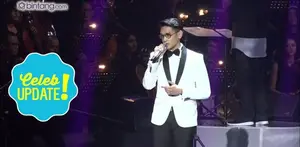 Afgan Syahreza tampil di HUT SCTV yang ke-26. Meski ada sedikit kendala, penampilan Afgan tetap menghibur para fansnya.