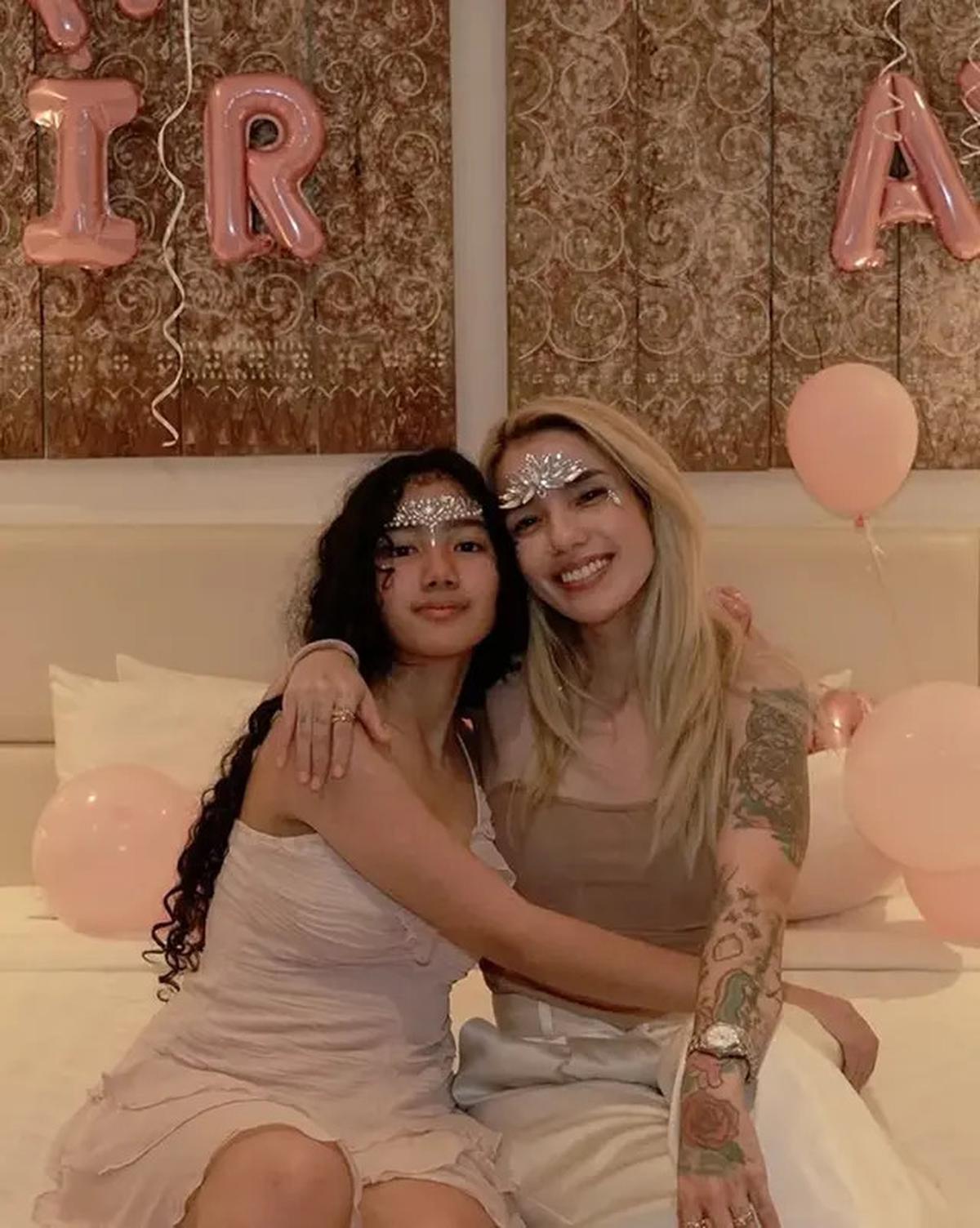 7 Potret Leticia Anak Sheila Marcia Ulang Tahun ke-15, Rayakan Bareng Keluarga