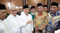 Mendag Zulkifli Hasan yang juga Ketua Umum PAN tersebut bertemu Ketua Pimpinan Wilayah Muhammadiyah (PWM) Jatim terpilih Sukadiono. (Ist)