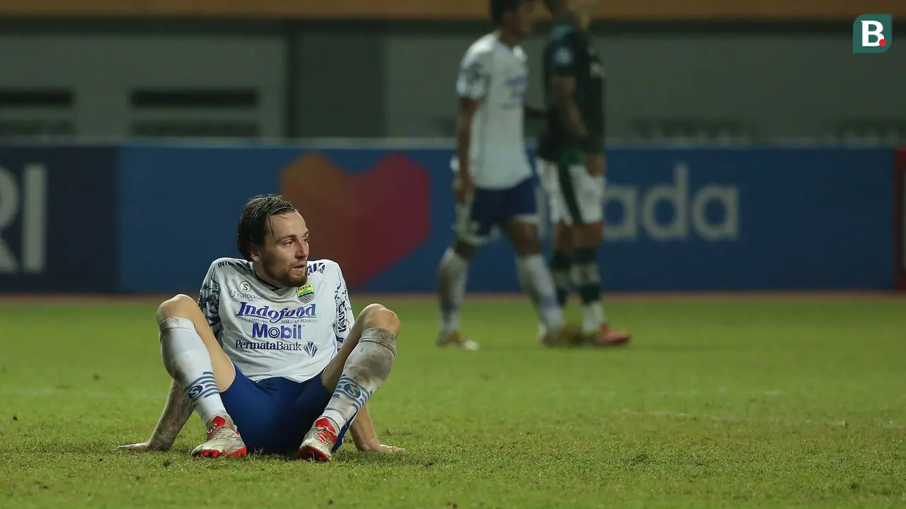 Foto: Kiper Persikabo Tampil Gemilang, Persib Bandung Kembali Petik Hasil Imbang di BRI Liga 1
