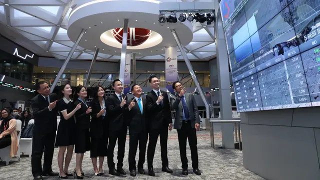 Pencatatan perdana saham PT Royaltama Mulia Kontraktorindo Tbk (RMKO), Senin, (31/7/2023). (Foto: BEI)
