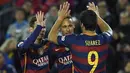 Trio Barcelona (Lionel Messi, Luis Suarez dan Neymar) merayakan gol ke gawang Athletic Bilbao pada laga La Liga Spanyol di Stadion Camp Nou, Spanyol, Minggu (17/1/2016). Barca berhasil menang 6-0. (AFP/Lluis Gene)