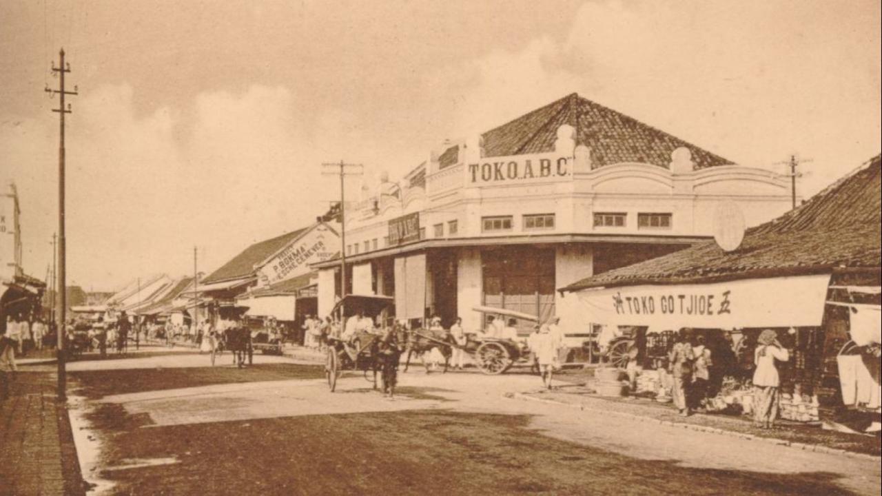 Potret Rumah Mewah Arsitektur Kolonial Belanda Terbengkalai, Ruang Tamunya Luas 'Subhanallah Bagus Banget