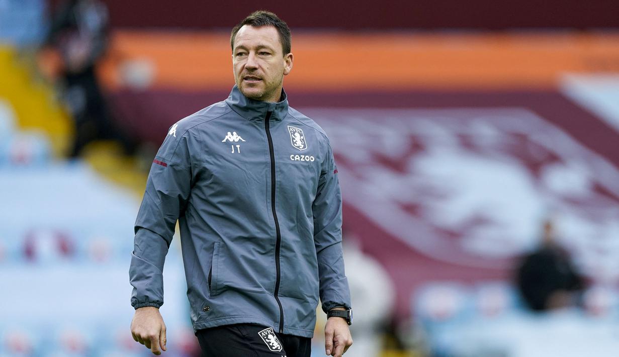 Berbeda dengan kedua mantan pemain Chelsea sebelumnya, John Terry sudah mampu membawa Aston Villa promosi ke Liga Inggris di musim debutnya. Terry ditunjuk sebagai asisten manajer pada 2018 silam dan telah mengorbitkan pemain seperti Tyrone Mings dan Jack Grealish. (Foto: AFP/Pool/Tim Keeton)