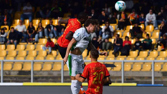 Duel Lecce vs Sassuolo di pekan ke sembilan Serie A 2025/2026 di Stadio Via del Mare, Sabtu (18/10/2025). (Giovanni Evangelista/LaPresse via AP)