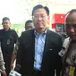 CEO Lippo Group James Riady (tengah) tiba di Gedung KPK, Jakarta, Selasa (30/10). James Riady memenuhi panggilan oleh penyidik KPK. (Merdeka.com/Dwi Narwoko)