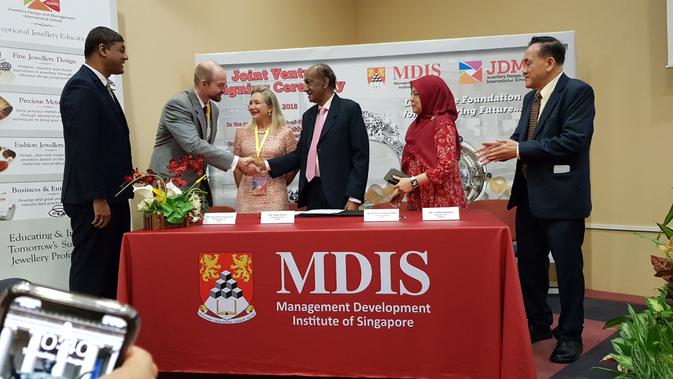 Satu-satunya Jewellery School di Singapura Gabung dengan MDIS