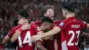 Timnas Indonesia merayakan gol yang dicetak Ole Romeny ke gawang China dalam laga Kualifikasi Piala Dunia 2026 zona Asia di Stadion Utama Gelora Bung Karno (SUGBK) Senayan, Jakarta, Kamis (5/6/2025). (Bola.com/Bagaskara Lazuardi)