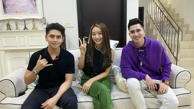 6 Momen Temu Kangen Natasha Wilona dan Venna Melinda, Tetap Berhubungan Baik