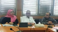 Disdik Sumsel, KPAI dan pihak sekolah saat membahas rapat tentang kekerasan yang terjadi di SMA Taruna Indonesia Palembang (Liputan6.com / Nefri Inge)