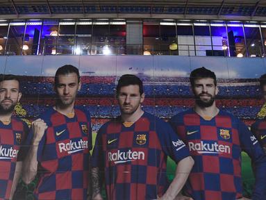 Di samping menjadi andalan tim, Lionel Messi juga telah dipercaya menjadi kapten tim Barcelona sejak 2018/2019 usai kepergian Andres Iniesta. Kini, saat La Pulga resmi meninggalkan Barcelona terdapat 5 sosok yang siap mewarisi jabatan kapten tersebut. (Foto: AFP/Josep Lago)