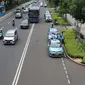 Suasana arus lalu lintas di Jalan Jenderal Sudirman, Jakarta, Kamis (5/11/2020). Badan Pusat Statistik (BPS) mencatat ekonomi Indonesia pada kuartal III-2020 minus 3,49 persen, Indonesia dipastikan resesi karena pertumbuhan ekonomi dua kali mengalami minus. (Liputan6.com/Helmi Fithriansyah)