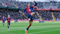 Raksasa La Liga Barcelona pesta gol ke gawang Real Sociedad di laga pekan ke-26 Liga Spanyol 2024/2025 di Estadi Olimpic Lluis Companys, Minggu (02/03/2025) malam WIB. (AP Photo/Joan Monfort)