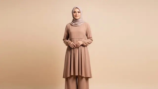 Tunik Panjang dan Celana Palazzo Senada