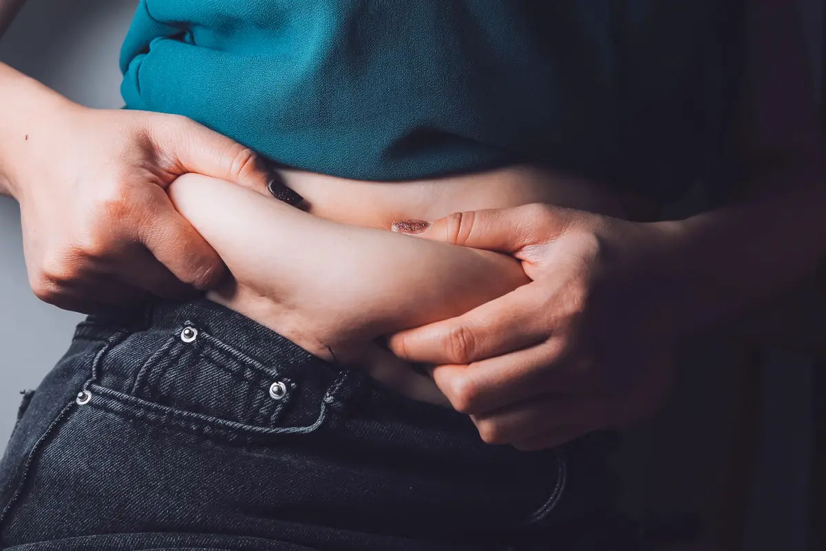 wanita mei lingkar perut