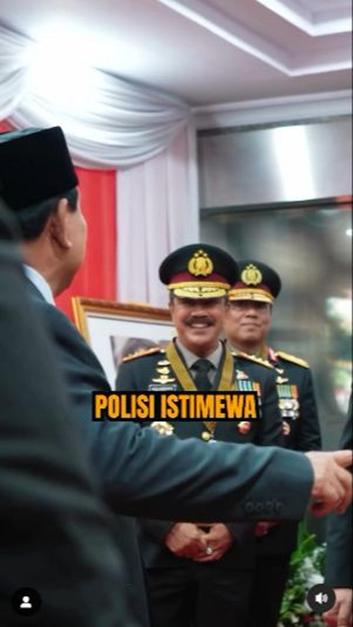 "Polisi istimewa. Pak Subiyanto itu polisi istimewa," ungkap Prabowo Subianto. <br>