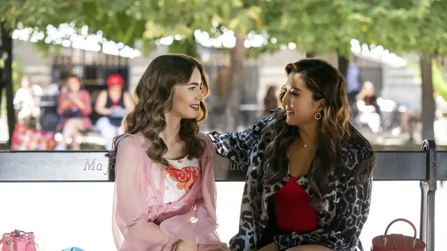 Emily in Paris Season 2