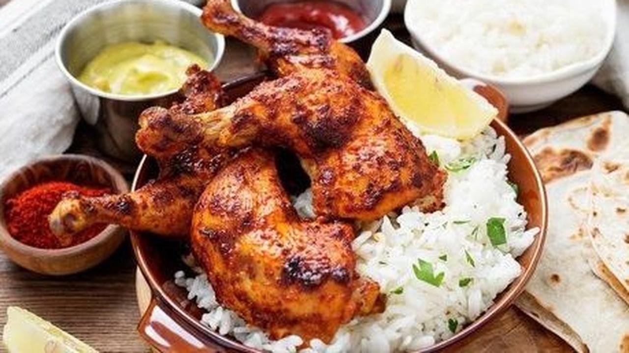 2. Ayam Tandoori: Meresapnya Rempah dalam Daging Panggang