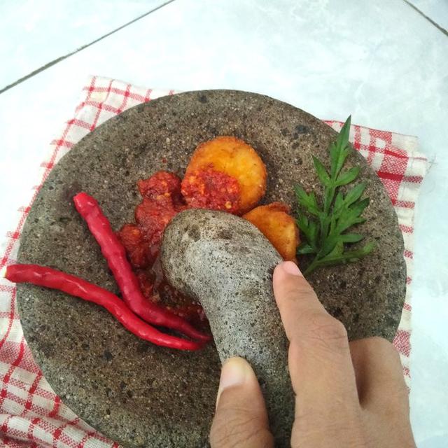 9 Potret Makanan Digeprek Ini Kelewat Absurd, Enggak Habis Pikir